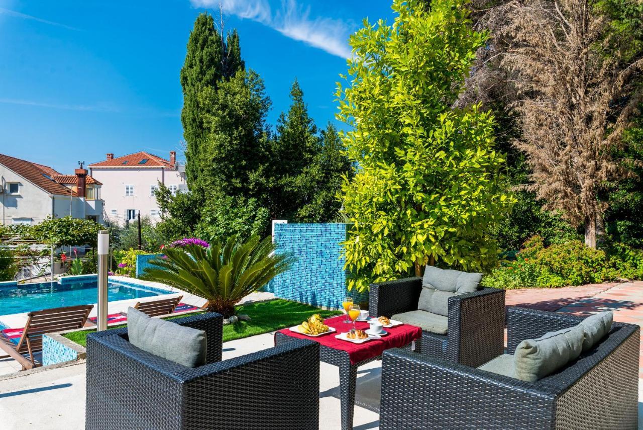 Apartment Brasina *