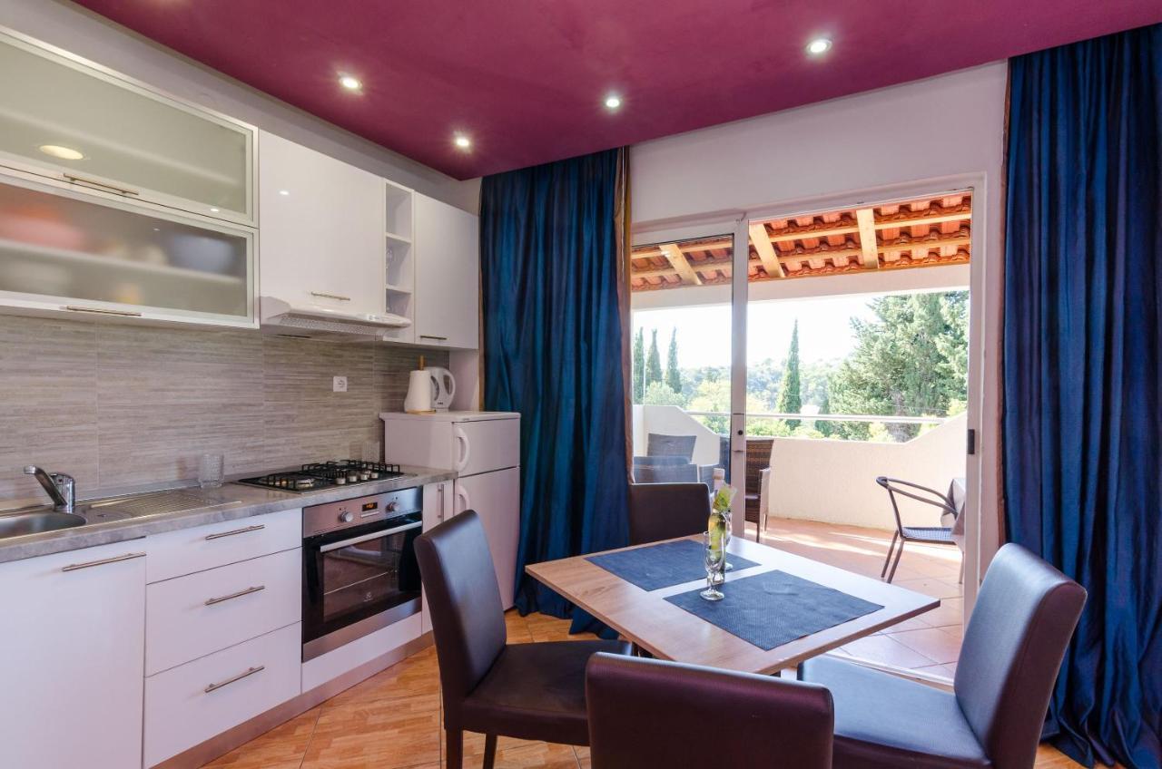 Apartment Brasina *