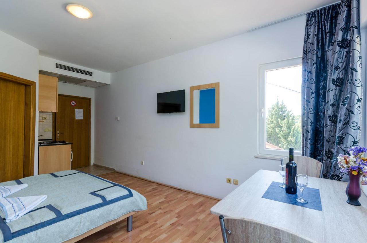 Brasina Apartment *