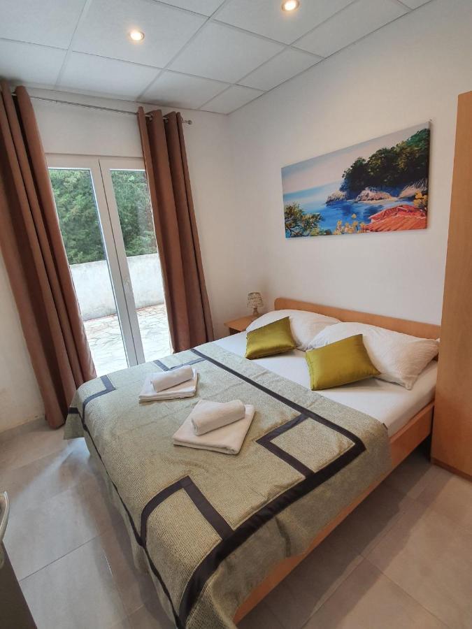 Apartment Brasina *